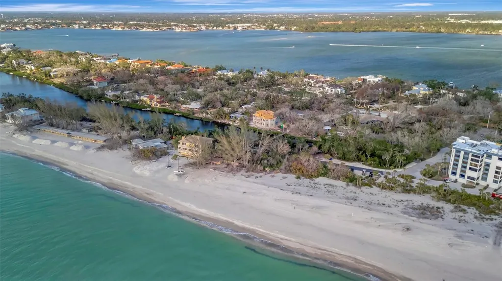 8555 Heron Lagoon Circle Sarasota FL 34242