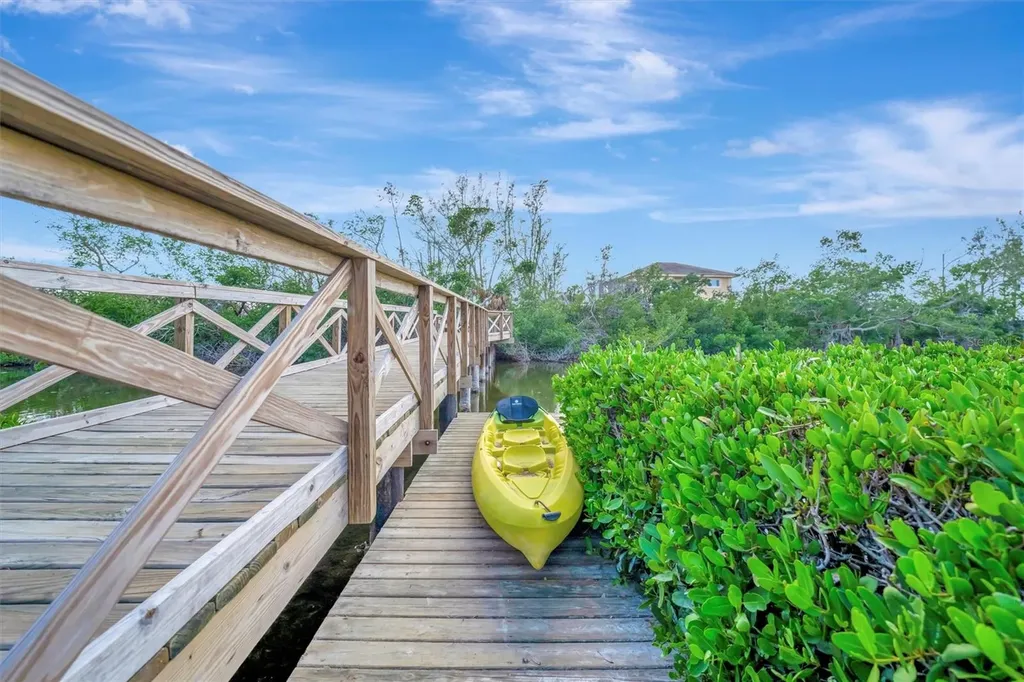 8555 Heron Lagoon Circle Sarasota FL 34242
