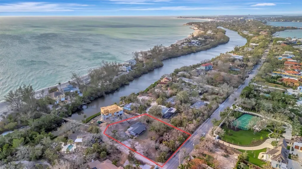 8555 Heron Lagoon Circle Sarasota FL 34242