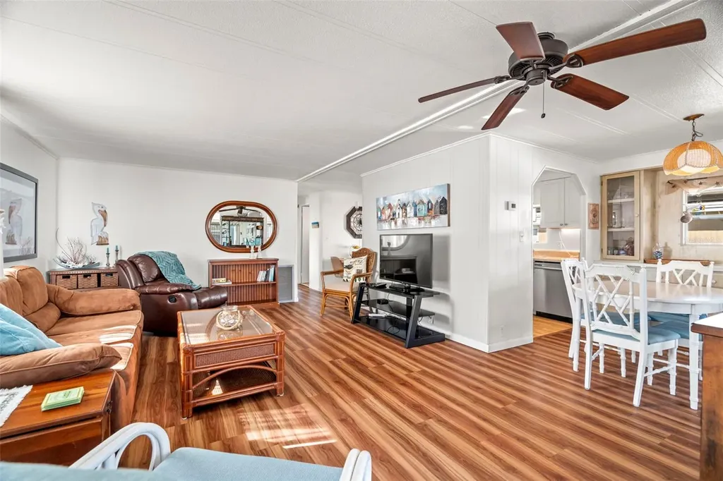 130 Patricia Avenue Dunedin FL 34698