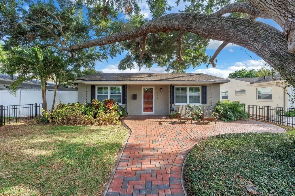 712 43rd Avenue N St Petersburg FL 33703