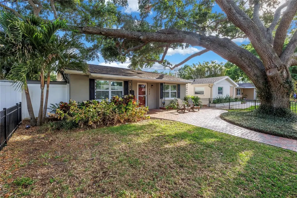 712 43rd Avenue N St Petersburg FL 33703