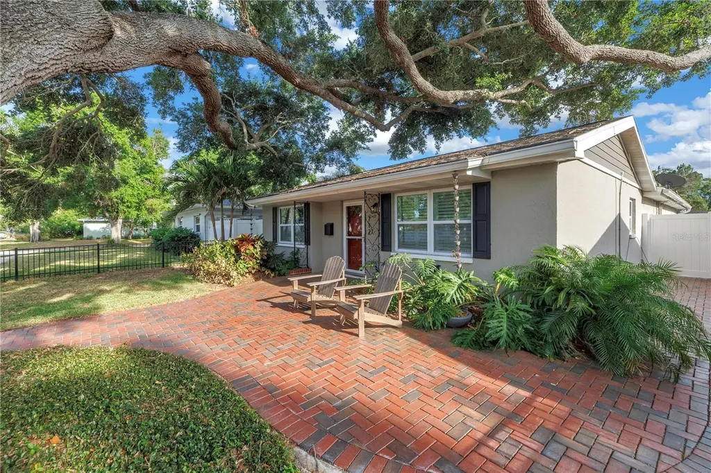 712 43rd Avenue N St Petersburg FL 33703