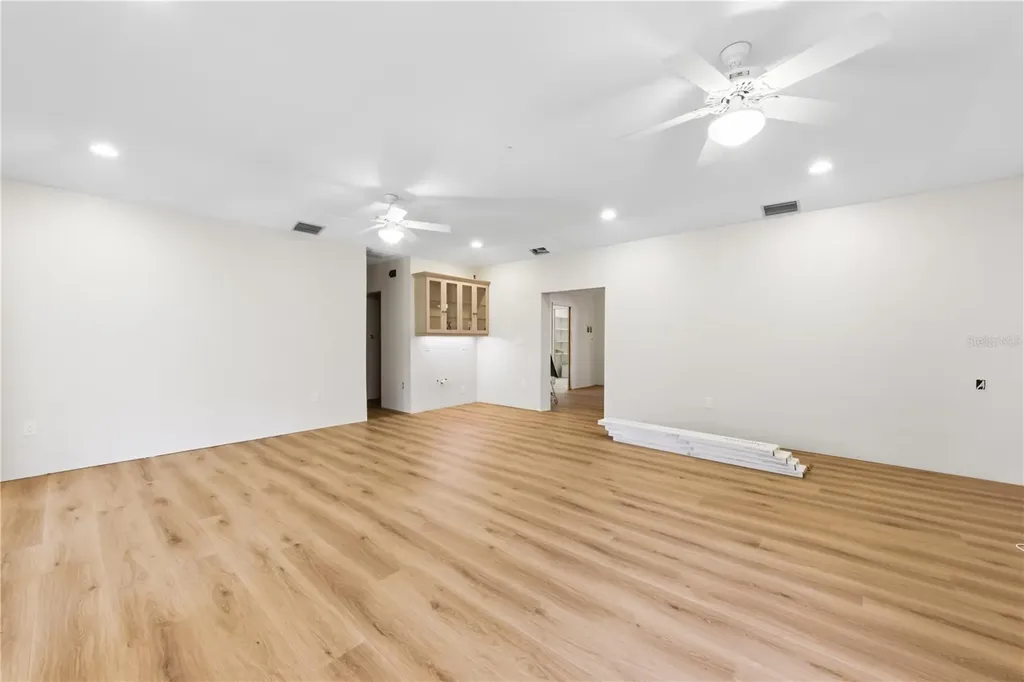 2305 Riverview Boulevard Bradenton FL 34205