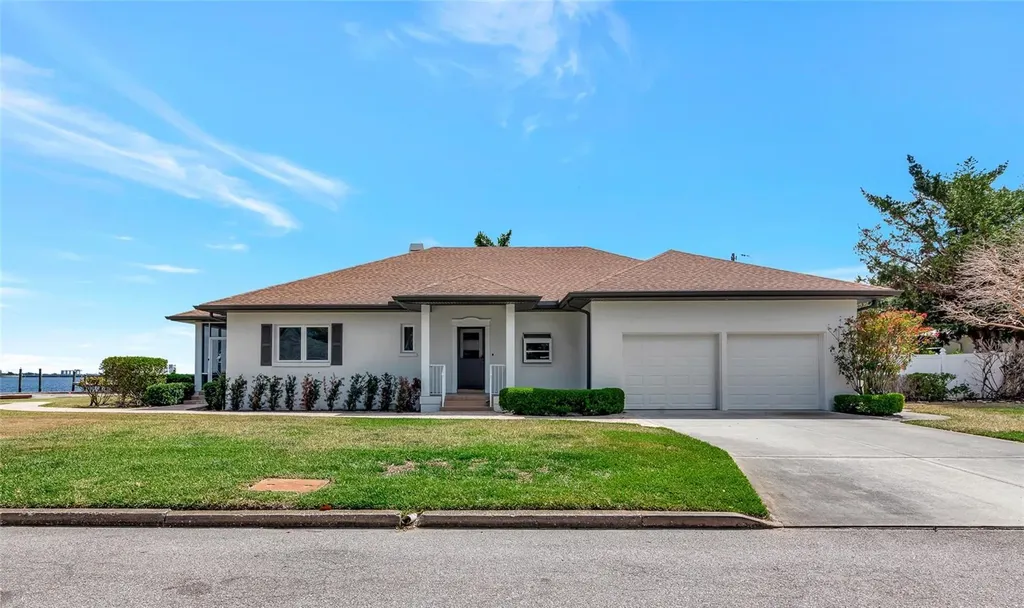 2305 Riverview Boulevard Bradenton FL 34205