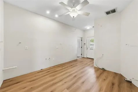 2305 Riverview Boulevard Bradenton FL 34205