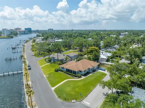 2305 Riverview Boulevard Bradenton FL 34205