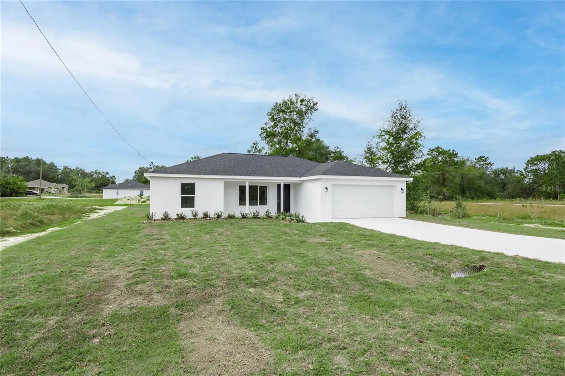 18 Malauka Loop Pass Ocklawaha FL 32179