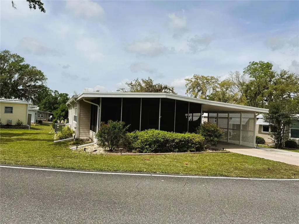 139 Royal Palm Drive Leesburg FL 34748