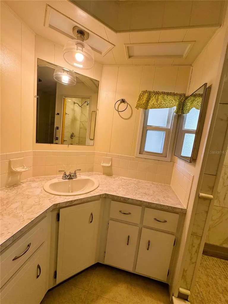 139 Royal Palm Drive Leesburg FL 34748