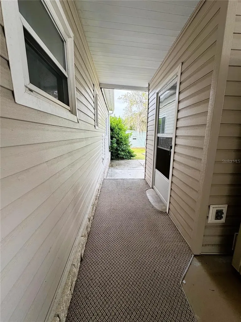 139 Royal Palm Drive Leesburg FL 34748