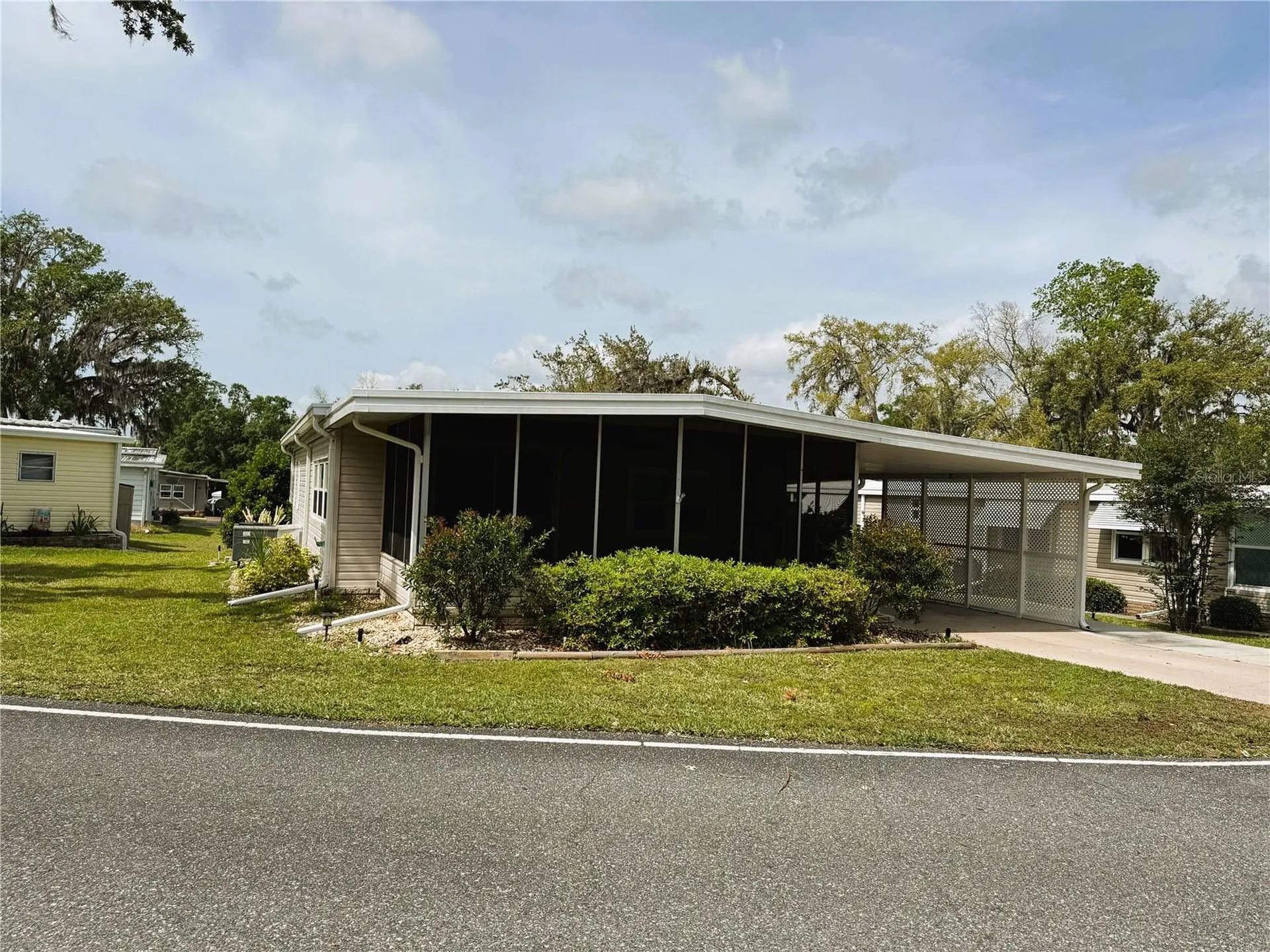 139 Royal Palm Drive Leesburg FL 34748