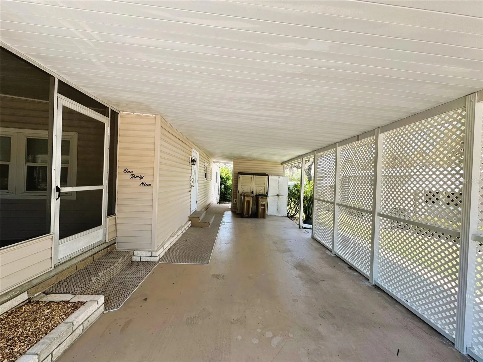 139 Royal Palm Drive Leesburg FL 34748