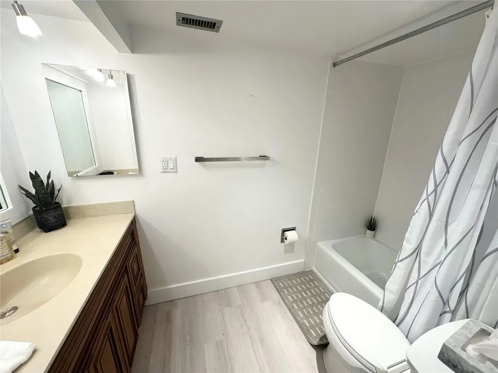 400 Island Way Clearwater Beach FL 33767