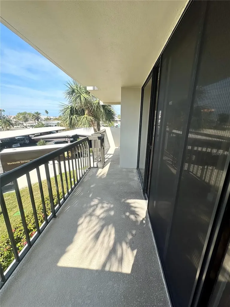 400 Island Way Clearwater Beach FL 33767