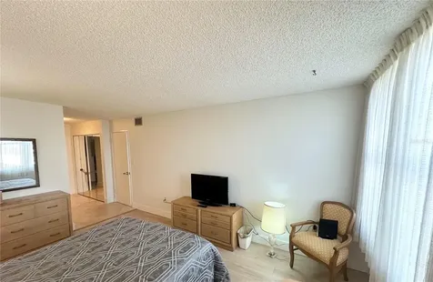 400 Island Way Clearwater Beach FL 33767