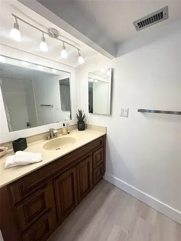 400 Island Way Clearwater Beach FL 33767