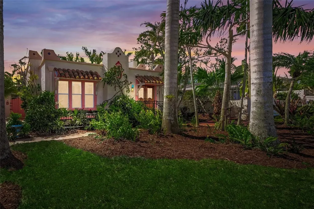 107 Nippino Trail W Nokomis FL 34275
