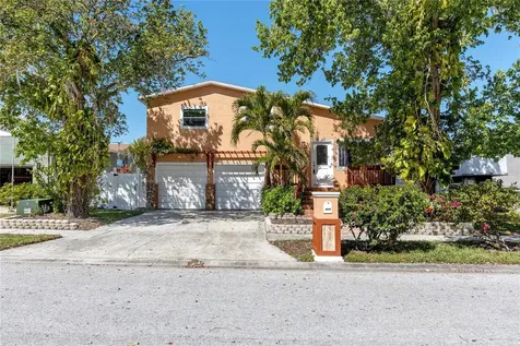 8672 Rue Chateaux Drive Seminole FL 33777