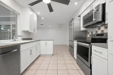 5523 Scotia Place Sarasota FL 34231