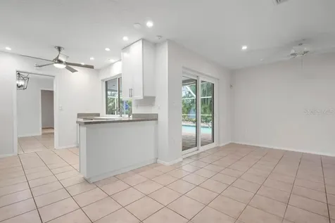 5523 Scotia Place Sarasota FL 34231