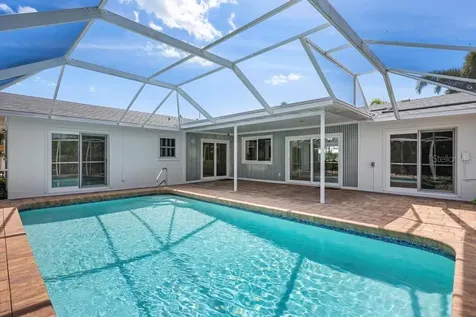 5523 Scotia Place Sarasota FL 34231