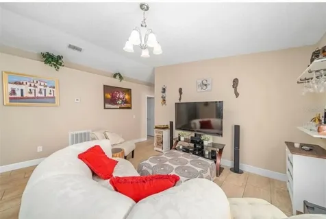 2733 Mayer Street Orlando FL 32806