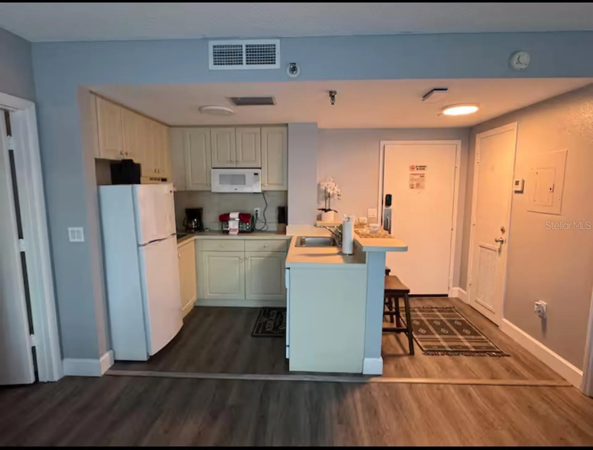 6165 Carrier Drive Orlando FL 32819