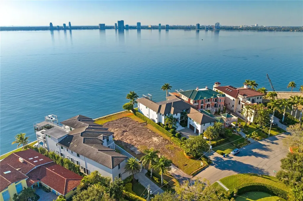 80 Martinique Avenue Tampa FL 33606