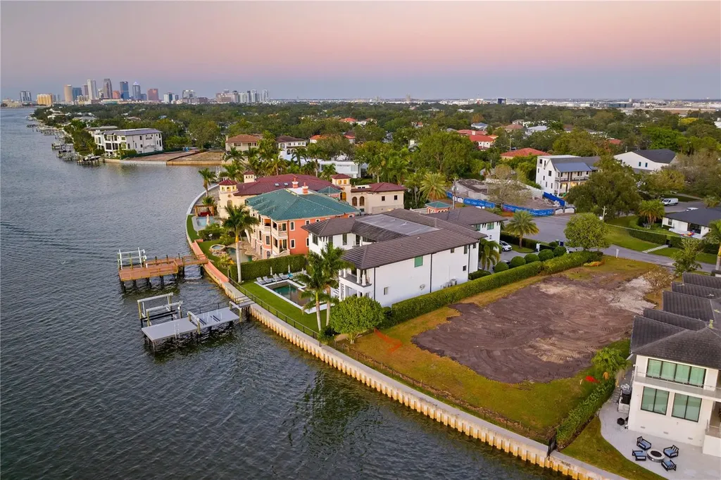 80 Martinique Avenue Tampa FL 33606