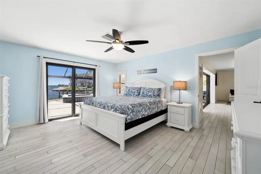 1600 Edith Esplanade Cape Coral FL 33904