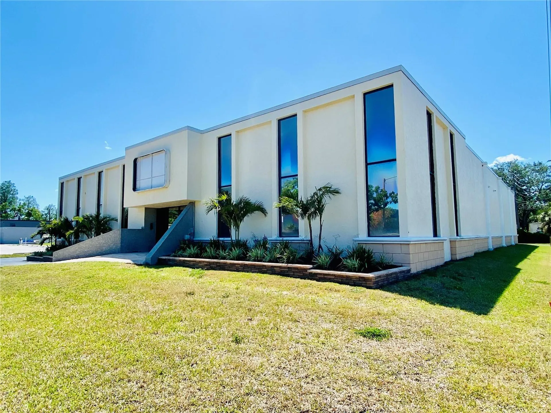 13246 38th Street N Clearwater FL 33762