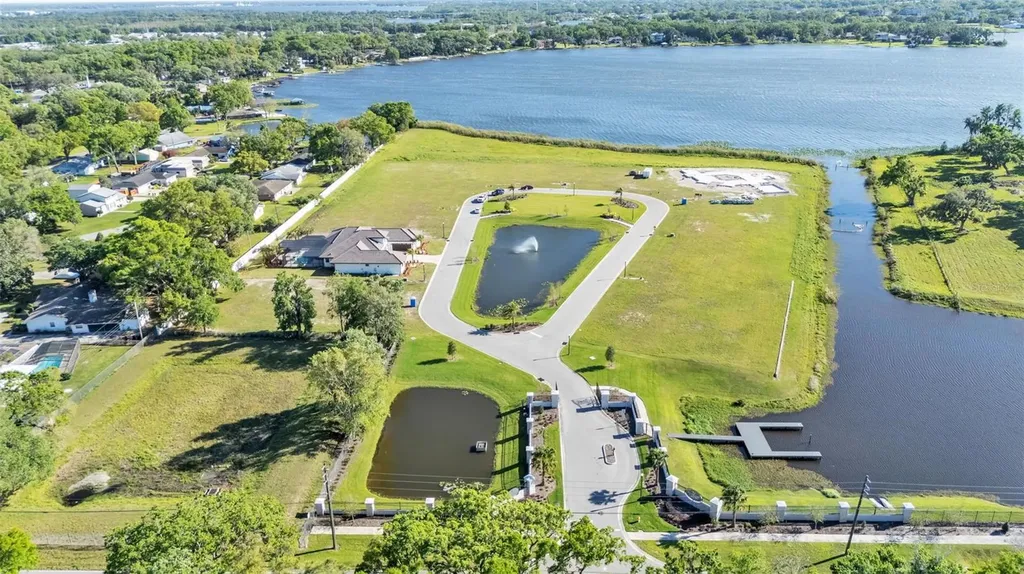 5472 Shoreview Drive Lakeland FL 33809