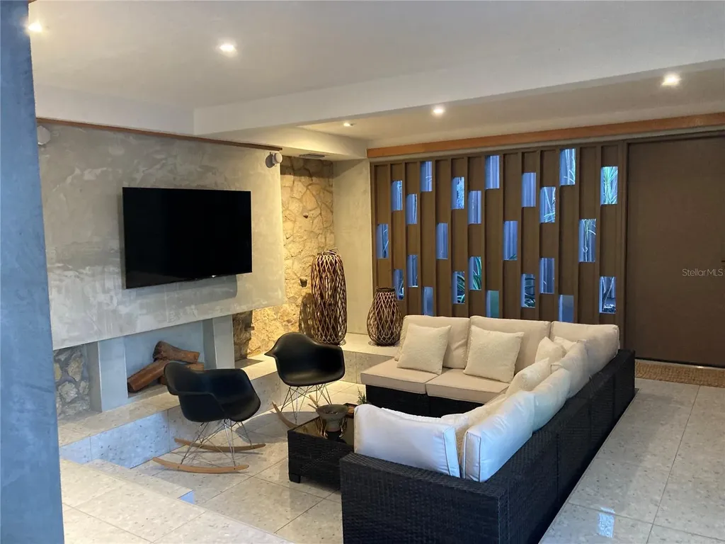 4408 Midnight Pass Road Sarasota FL 34242