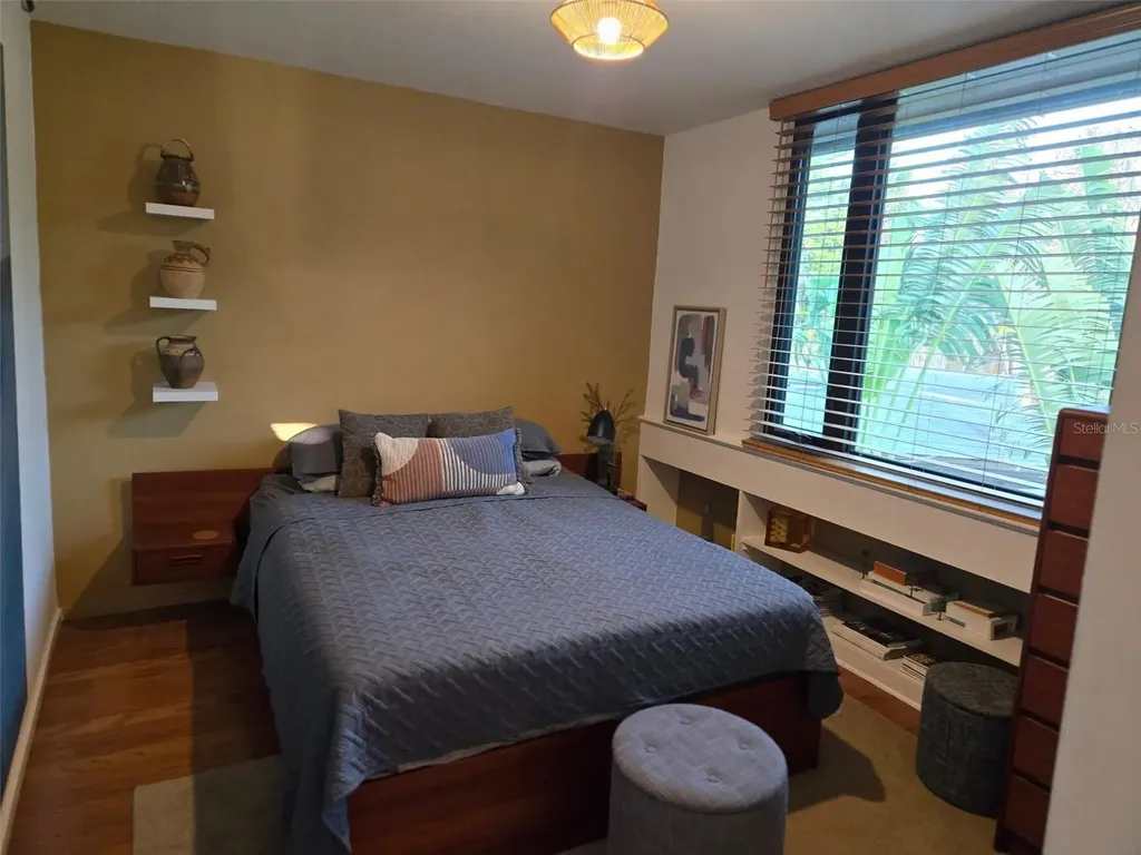 4408 Midnight Pass Road Sarasota FL 34242
