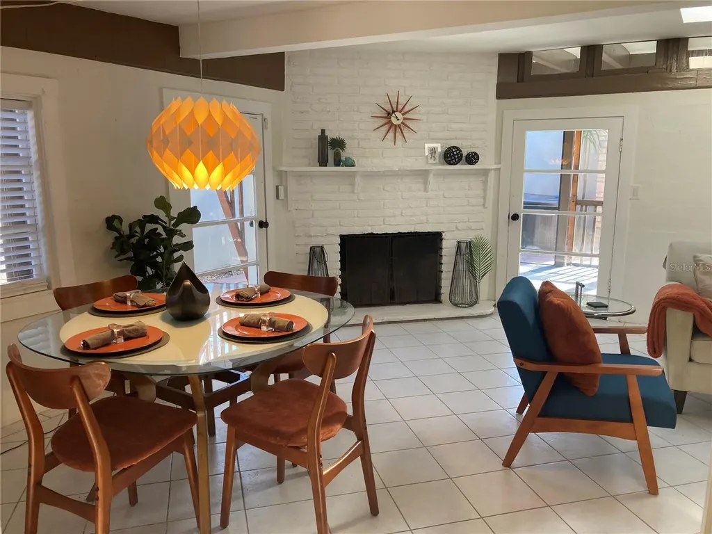 4408 Midnight Pass Road Sarasota FL 34242
