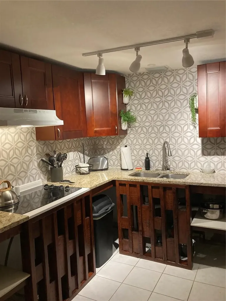 4408 Midnight Pass Road Sarasota FL 34242
