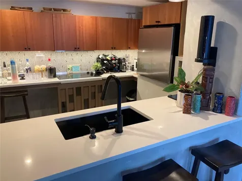4408 Midnight Pass Road Sarasota FL 34242