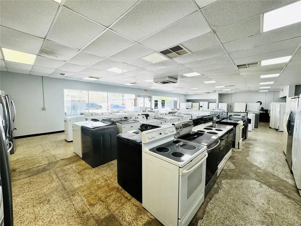 3090 Bee Ridge Road Sarasota FL 34239