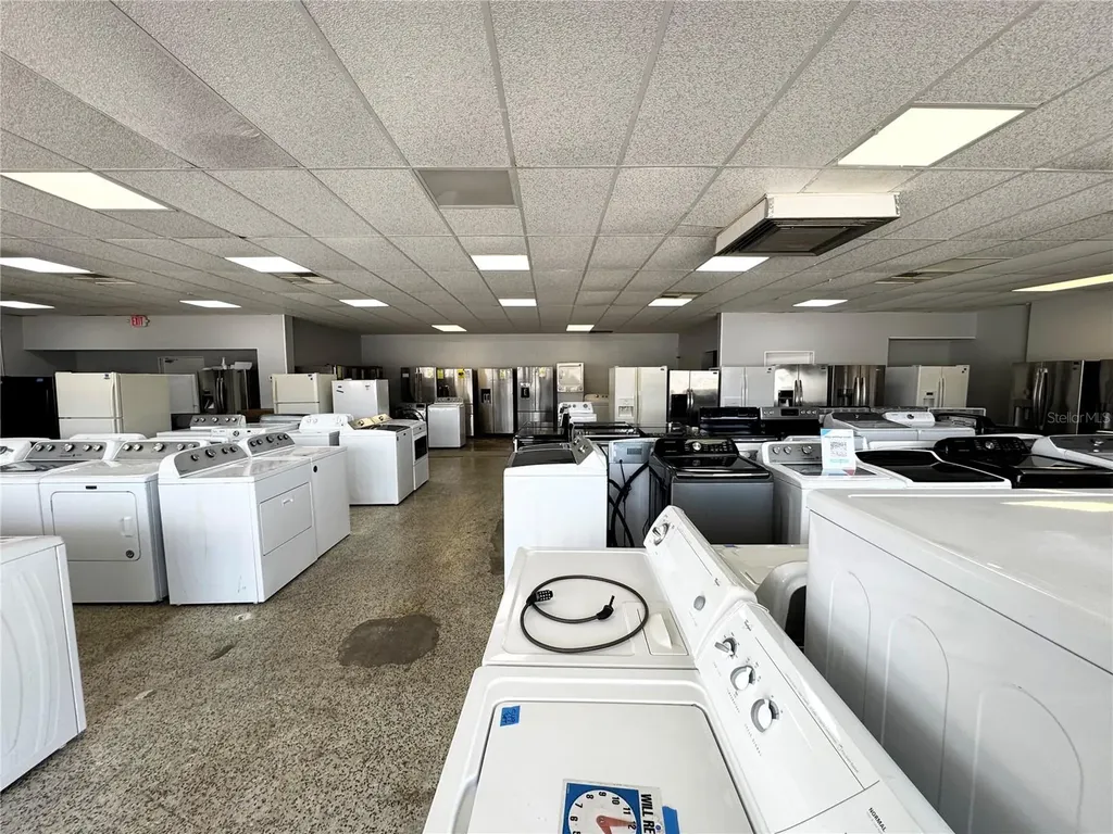 3090 Bee Ridge Road Sarasota FL 34239