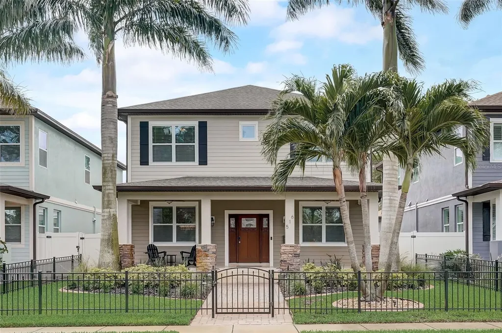 516 33rd Avenue N St Petersburg FL 33704