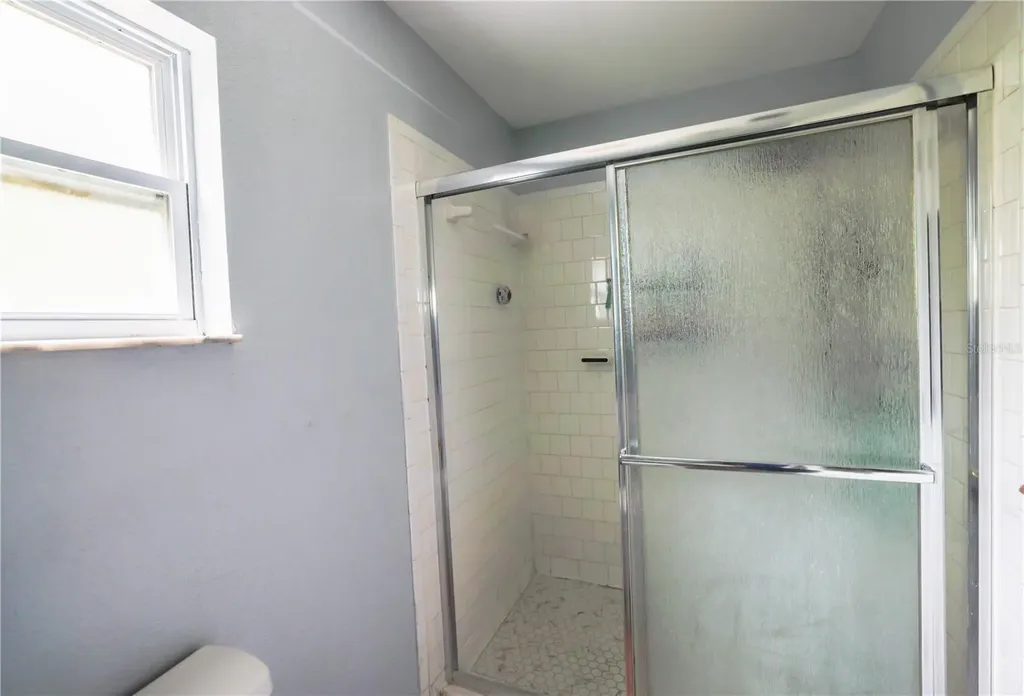 4610 Courtland Street Tampa FL 33610