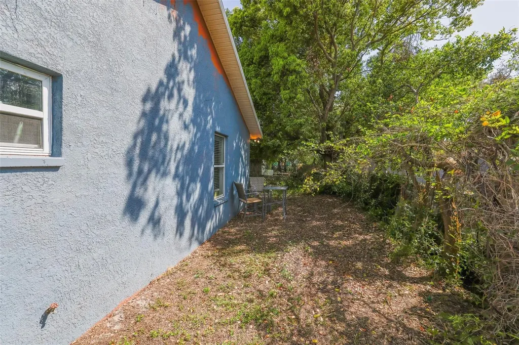 4610 Courtland Street Tampa FL 33610