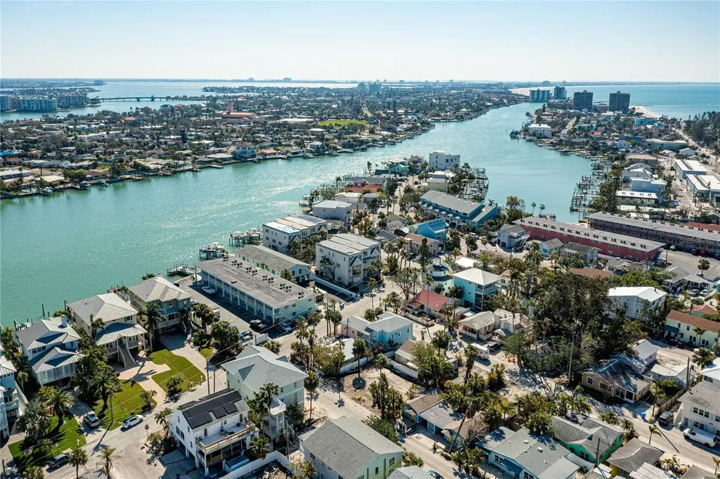 134 86th Avenue Treasure Island FL 33706