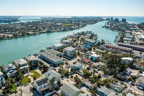134 86th Avenue Treasure Island FL 33706