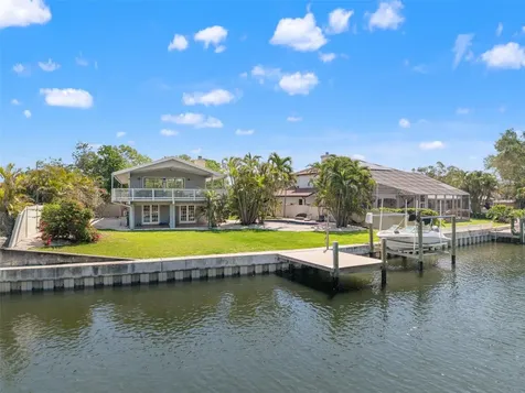 3901 Pompano Drive SE St Petersburg FL 33705