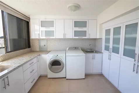 610 Ave. Miramar San Juan PR 00936