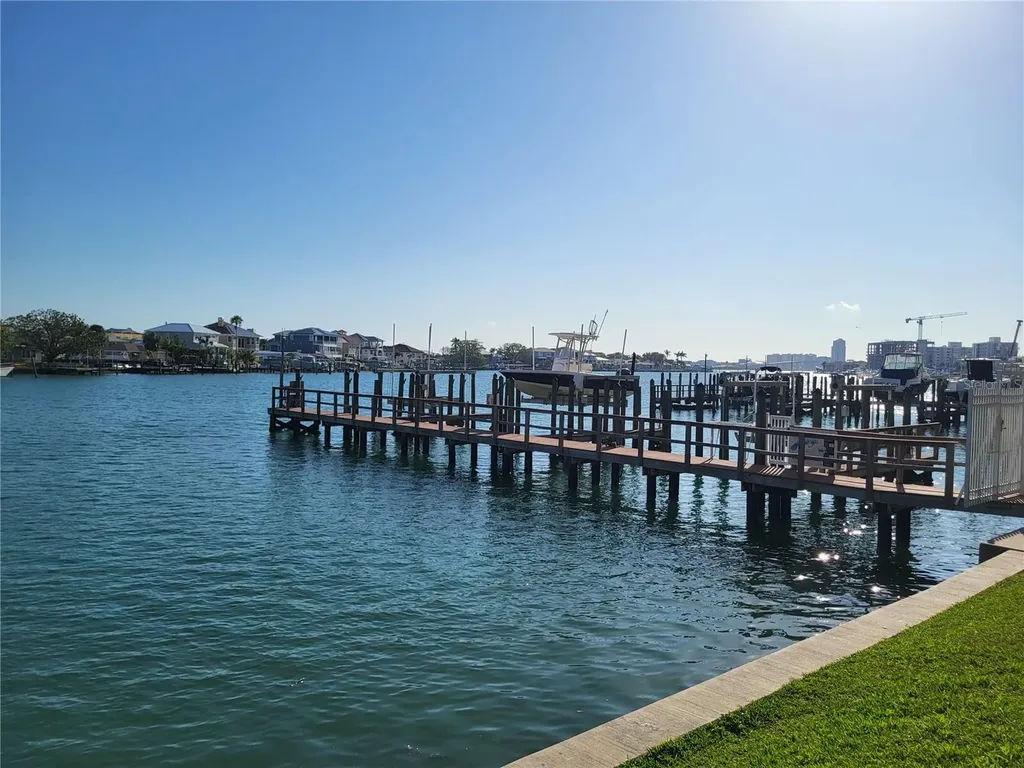 530 S Gulfview Boulevard Clearwater FL 33767