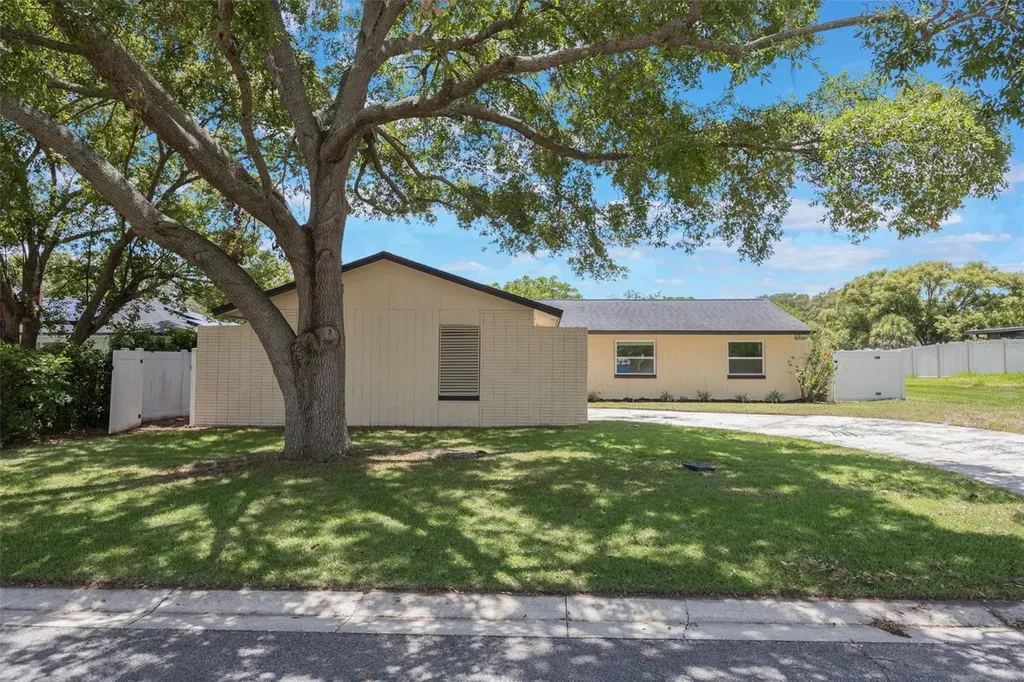 725 Laurel Way Casselberry FL 32707