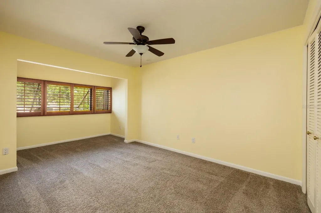 4207 Fairway Run Tampa FL 33618